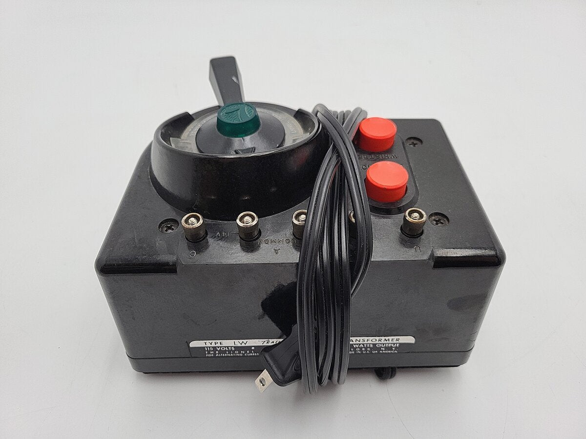 Lionel LW O Vintage Trainmaster 125 Watt Transformer with Whistle EX