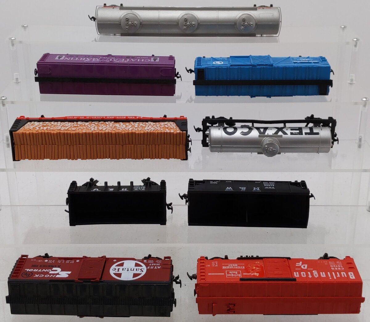 HO Scale Assorted Freight Cars [9] VG