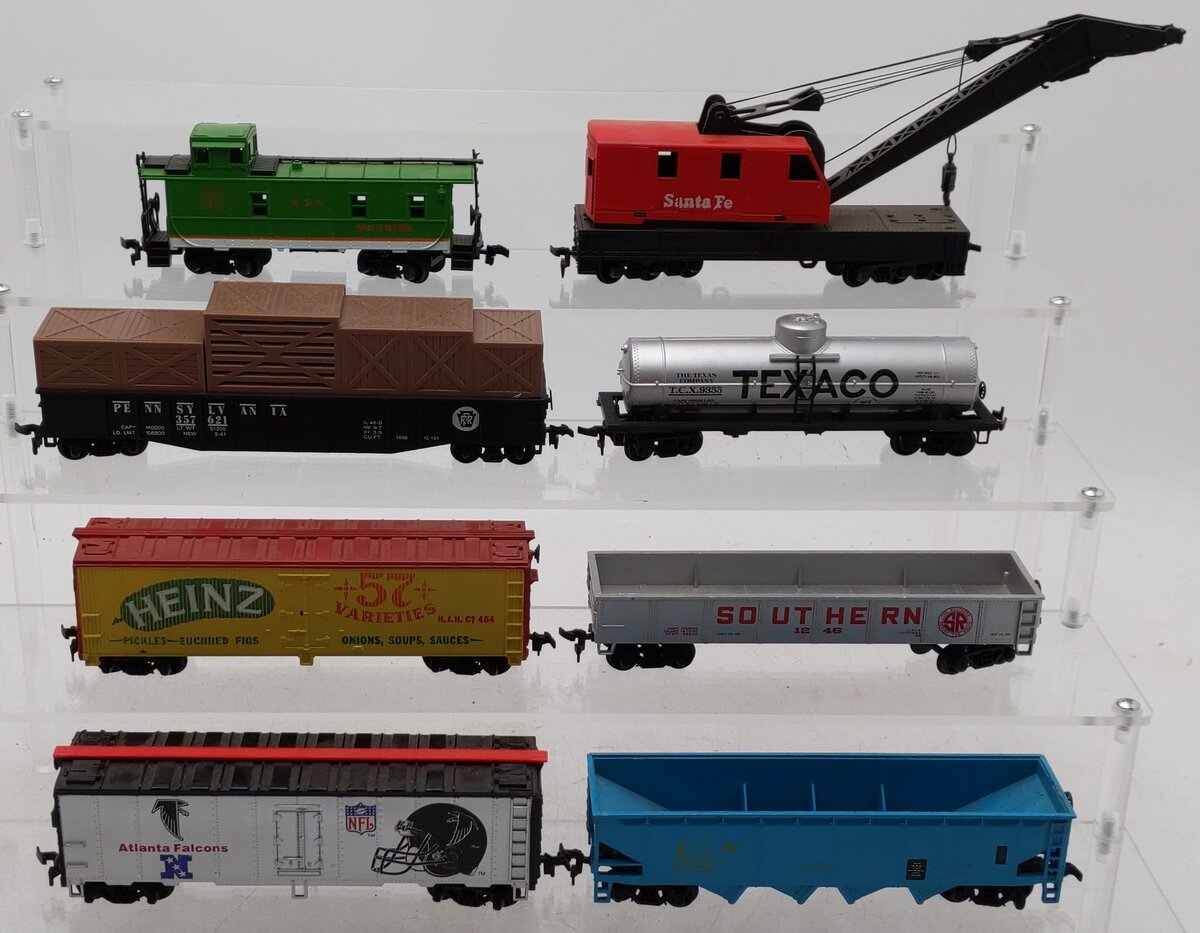 HO Scale Assorted Freight Cars [8] VG