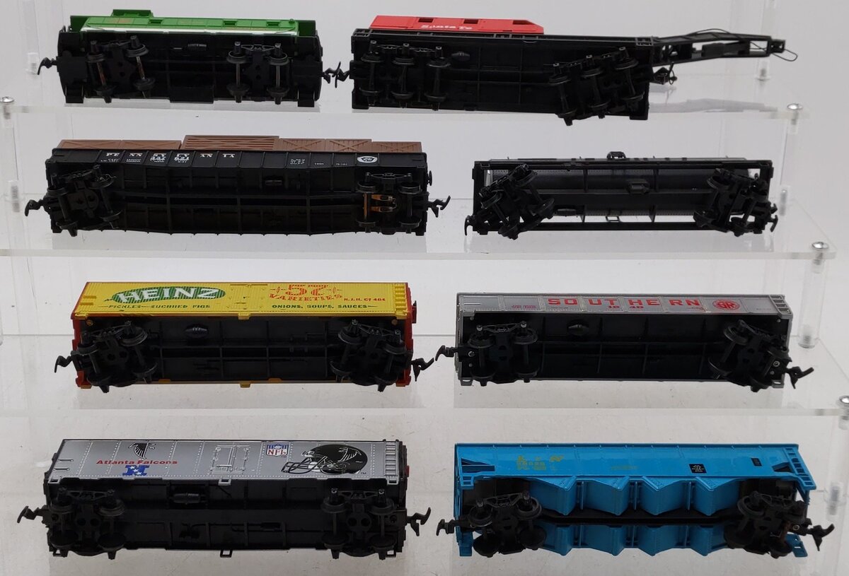 HO Scale Assorted Freight Cars [8] VG