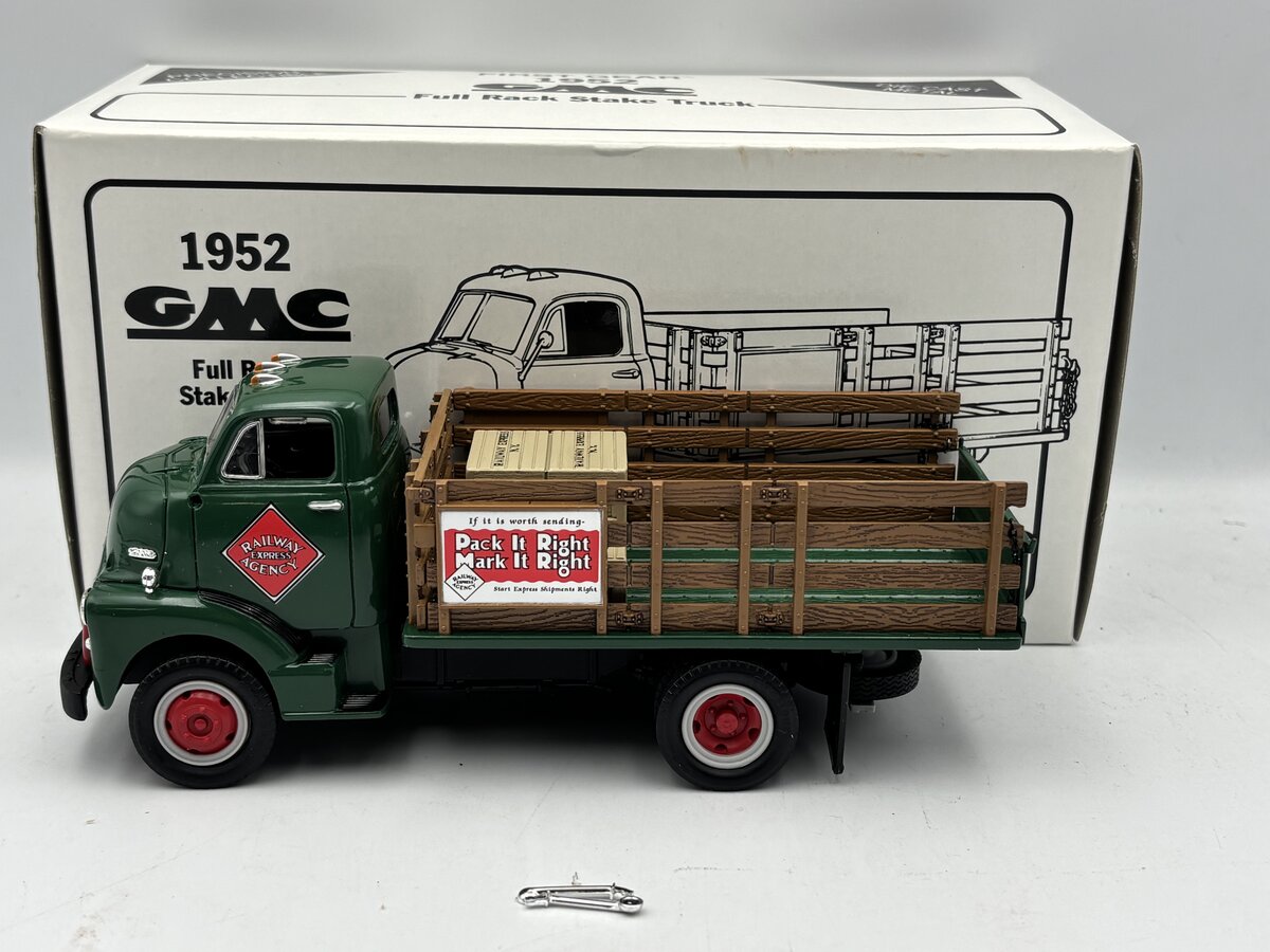 First Gear 19-1096 1:34 1952 GMC Full Rack Stake Truck NIB