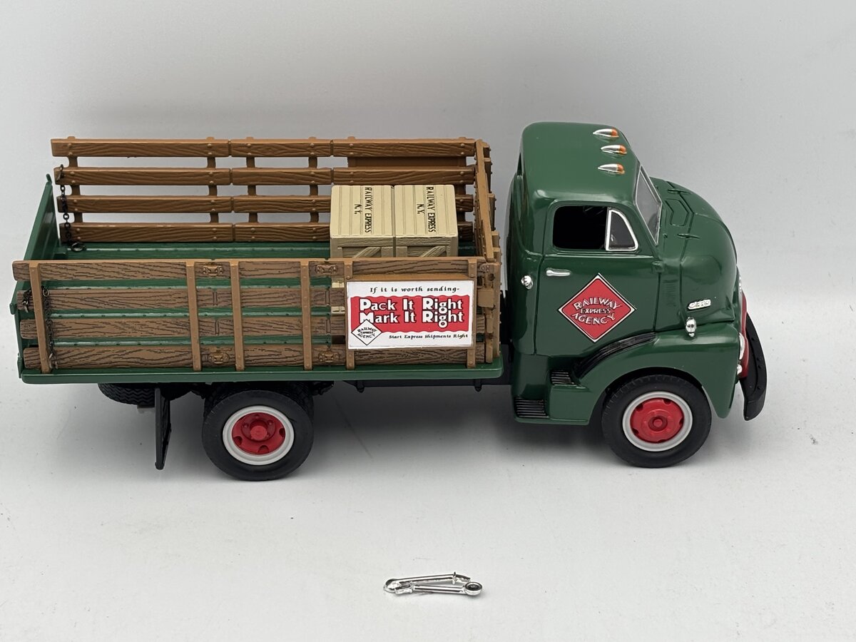 First Gear 19-1096 1:34 1952 GMC Full Rack Stake Truck NIB