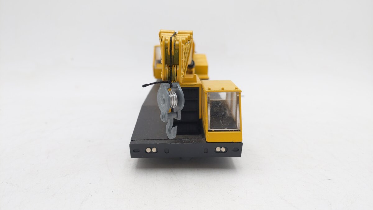 P&H T-1300 1:50 Scale Die-cast Hydraulic Truck Crane EX/Box