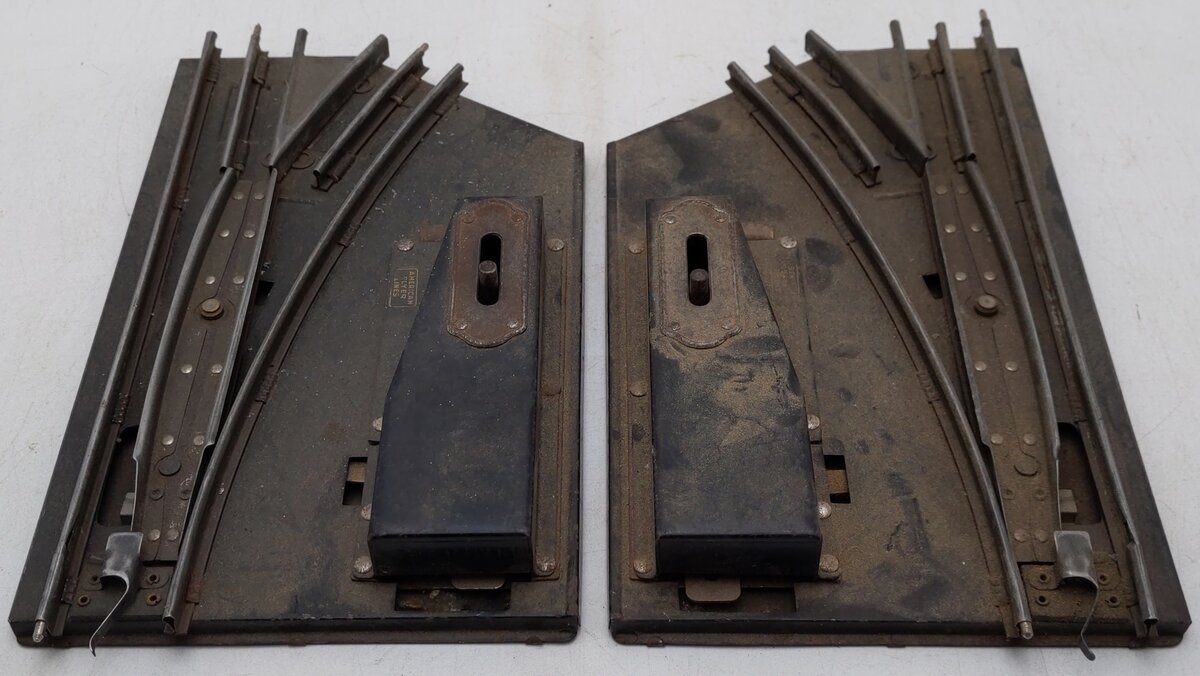 American Flyer Vintage O Gauge Manual Control Left & Right Turnout Tracks [2]
