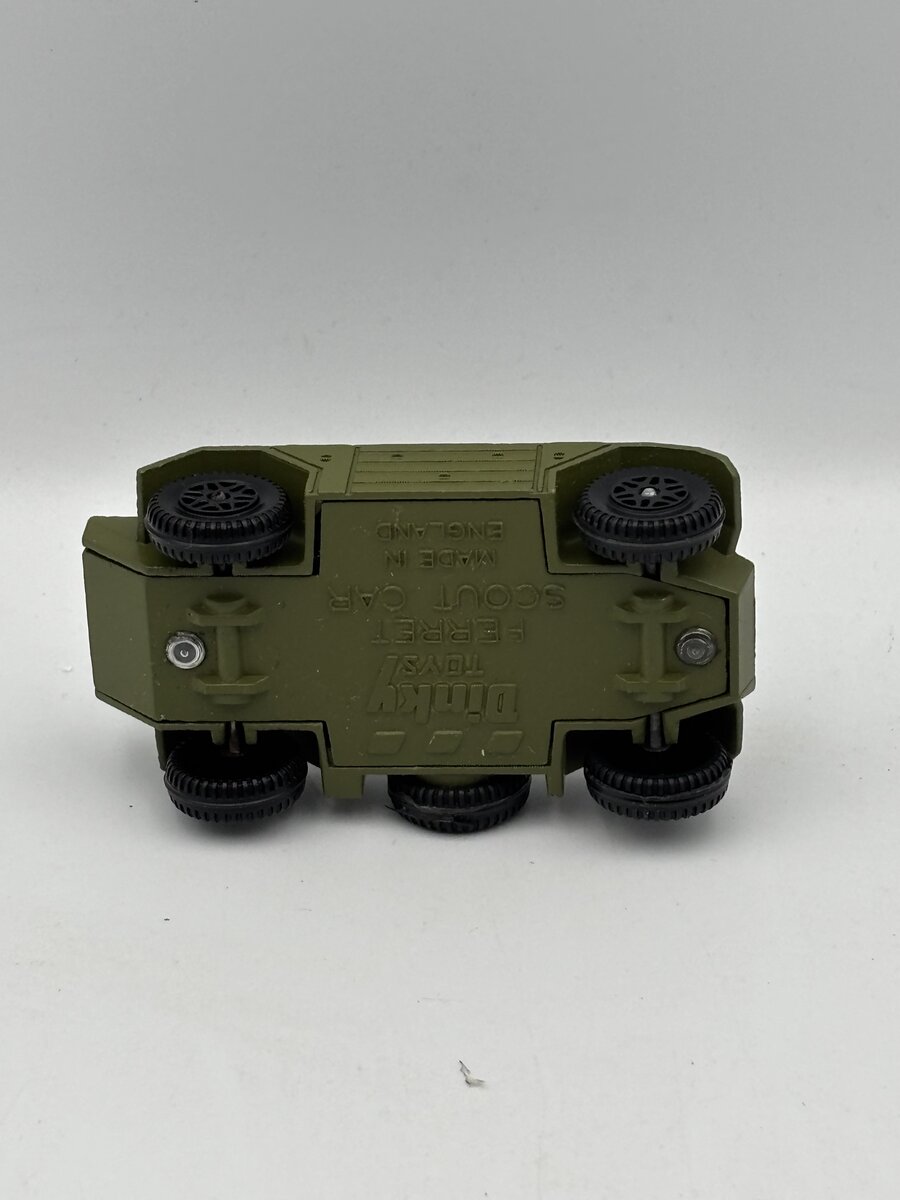 Dinky 680 1:43 Ferret Armored Car NIB