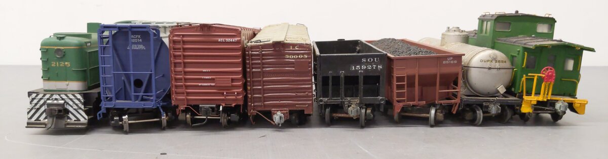 Atlas, Weaver & Others Assorted O Scale Freight Cars & Diesel Locomotive [8]