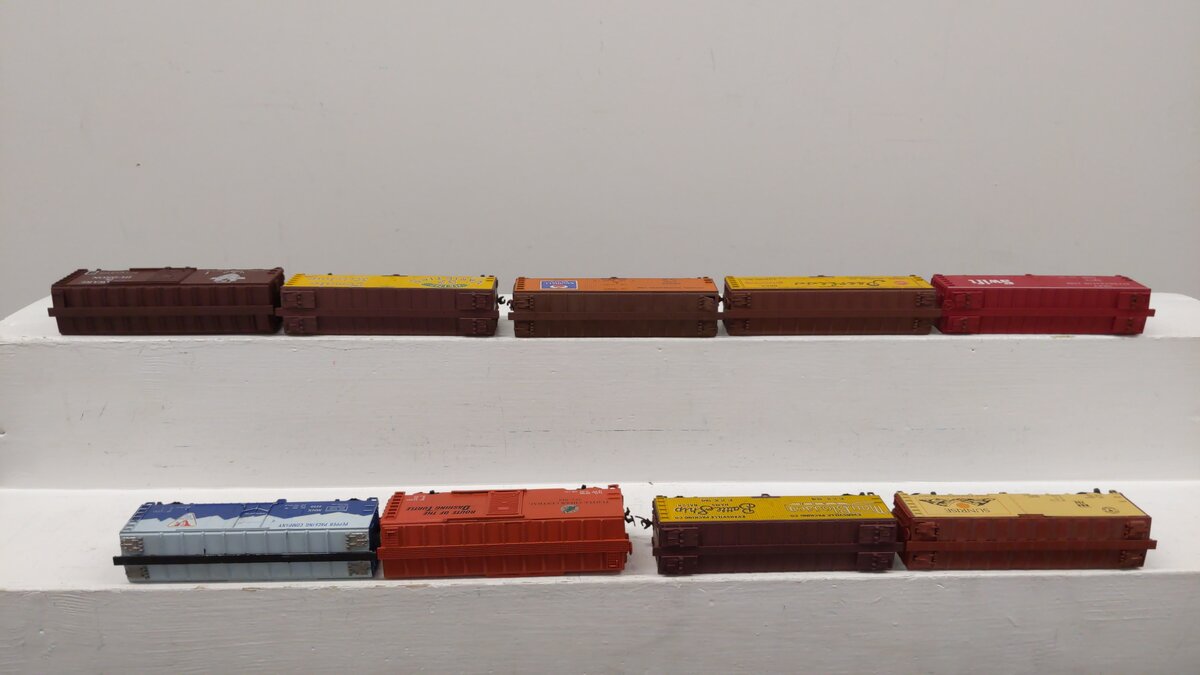Life Like & Other HO Scale CUSTOM Assorted Freight Cars: 410, 18263, 9481 [9]