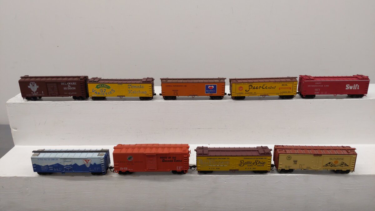 Life Like & Other HO Scale CUSTOM Assorted Freight Cars: 410, 18263, 9481 [9]