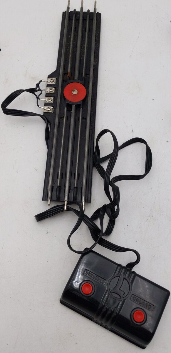 Lionel O Gauge Assorted Crossings and Remote Control Track Piece [3] VG/Box