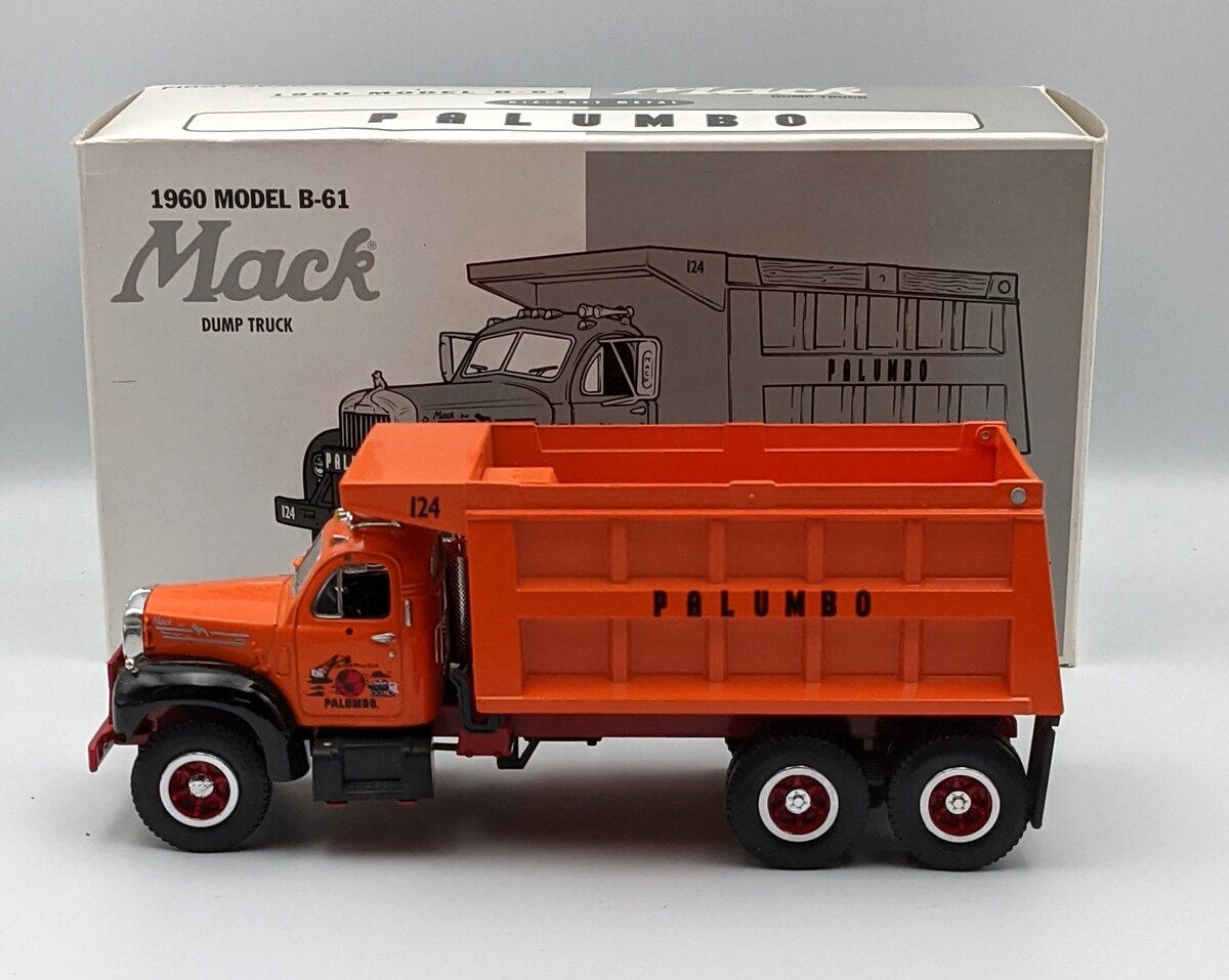 First Gear 19-1819 1:34 Diecast 1960 Model B-61 Mack Dump Truck EX/Box