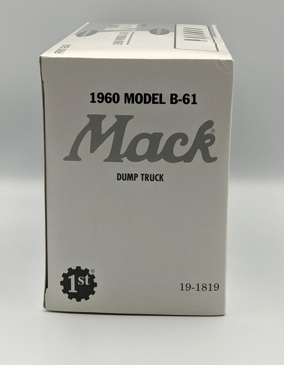 First Gear 19-1819 1:34 Diecast 1960 Model B-61 Mack Dump Truck EX/Box