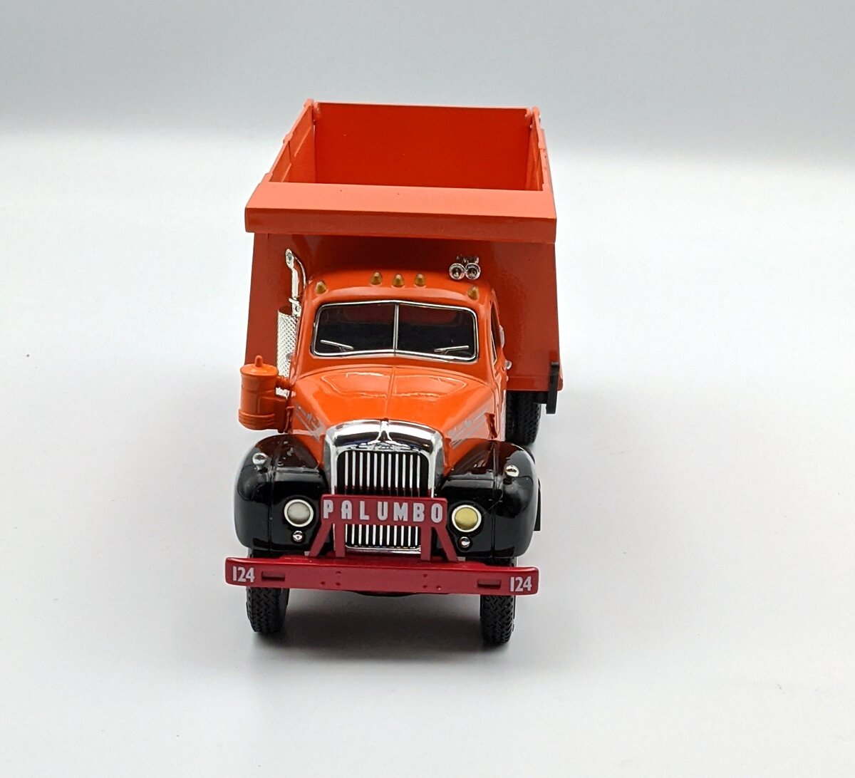First Gear 19-1819 1:34 Diecast 1960 Model B-61 Mack Dump Truck EX/Box