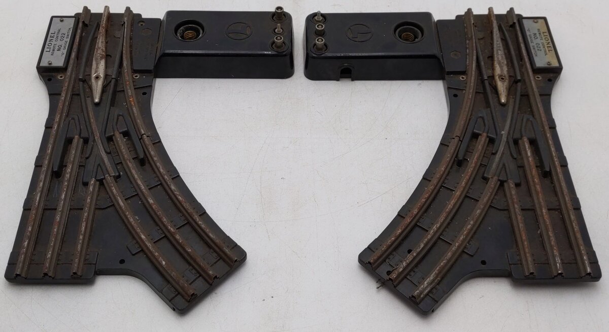 Lionel O22 Vintage O Left-Hand & Right-Hand Electric Remote Switches