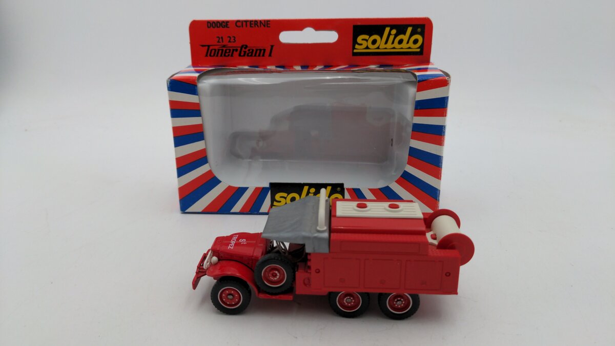 Solido 2123 1:50 Scale Toner Gam I Dodge Tanker Fire Truck St Tropez Metal LN/Box