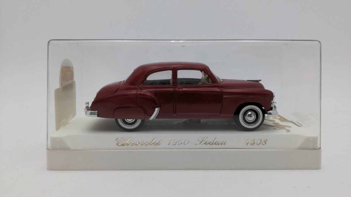 Solido 4508 1:43 Scale L'Age D'Or Red 1950 Chevrolet Sedan W/Plastic Case EX/Box