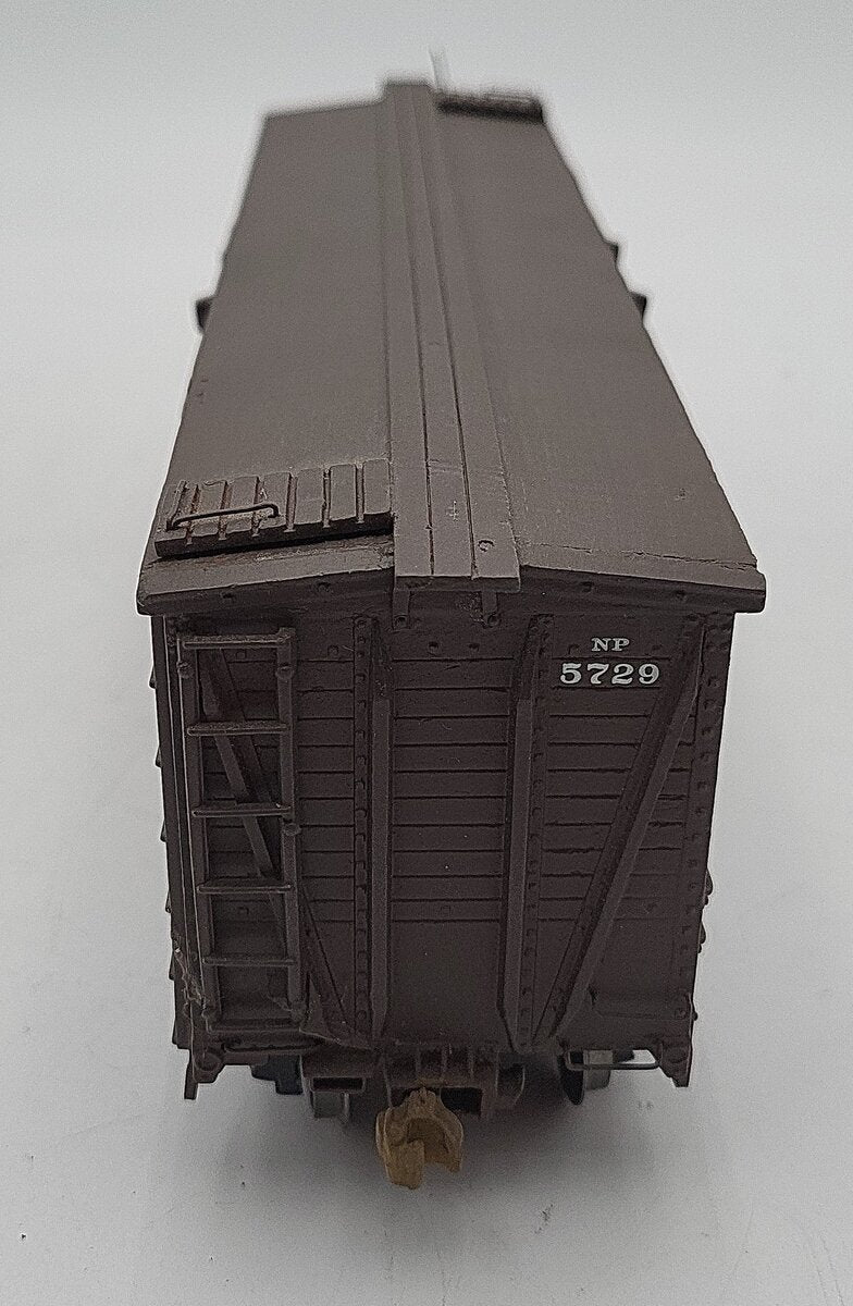 O Scale Northern Pacific Stock Car #5729 EX