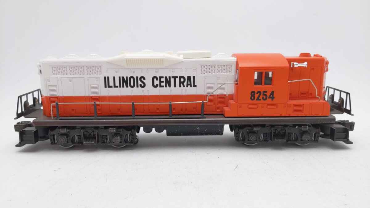 Lionel 6-8254 O Gauge Illinois Central GP-9 Dummy Diesel Locomotive EX/Box