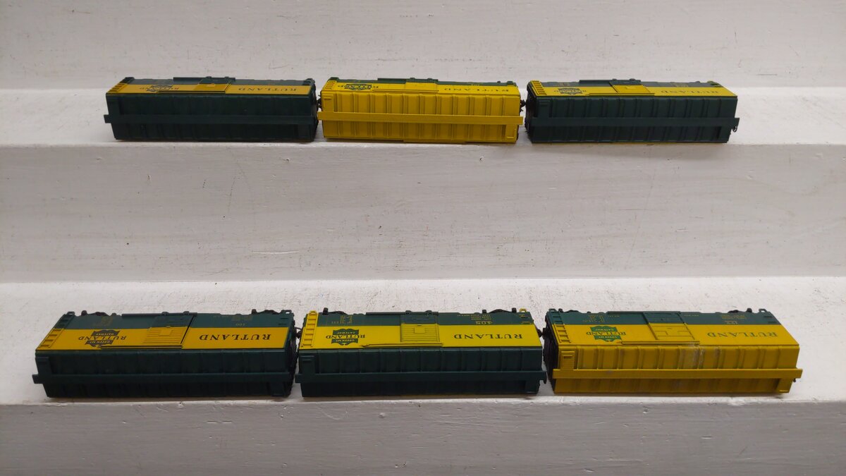 HO Scale CUSTOM Rutland Assorted Freight Cars: 408, 423, 100, 177, 104 [6]