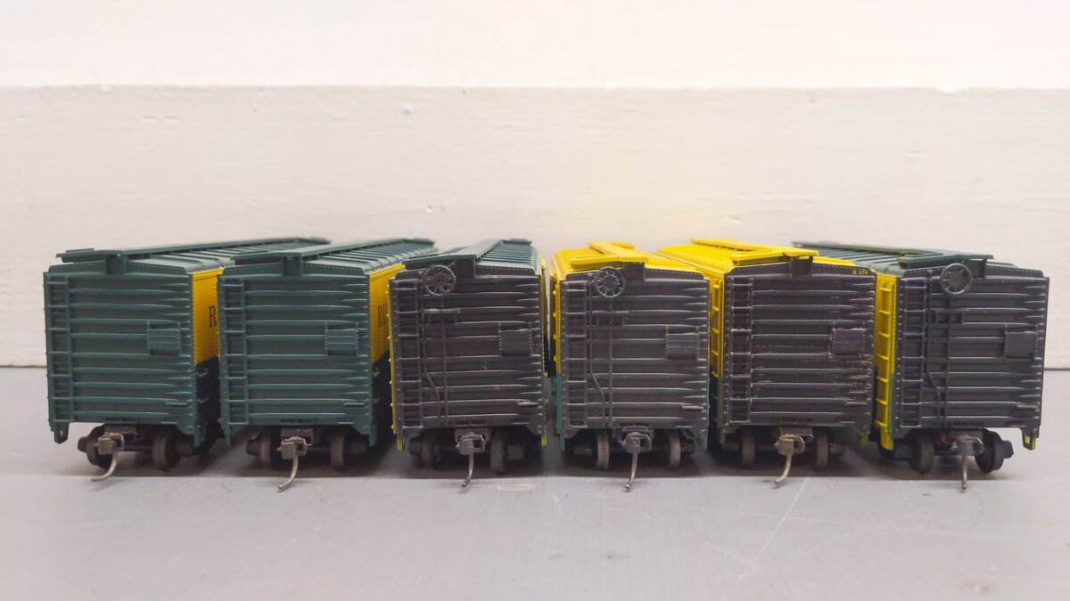 HO Scale CUSTOM Rutland Assorted Freight Cars: 408, 423, 100, 177, 104 [6]