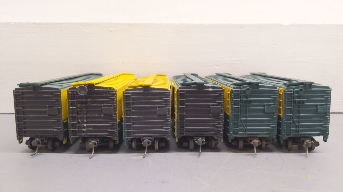 HO Scale CUSTOM Rutland Assorted Freight Cars: 408, 423, 100, 177, 104 [6]