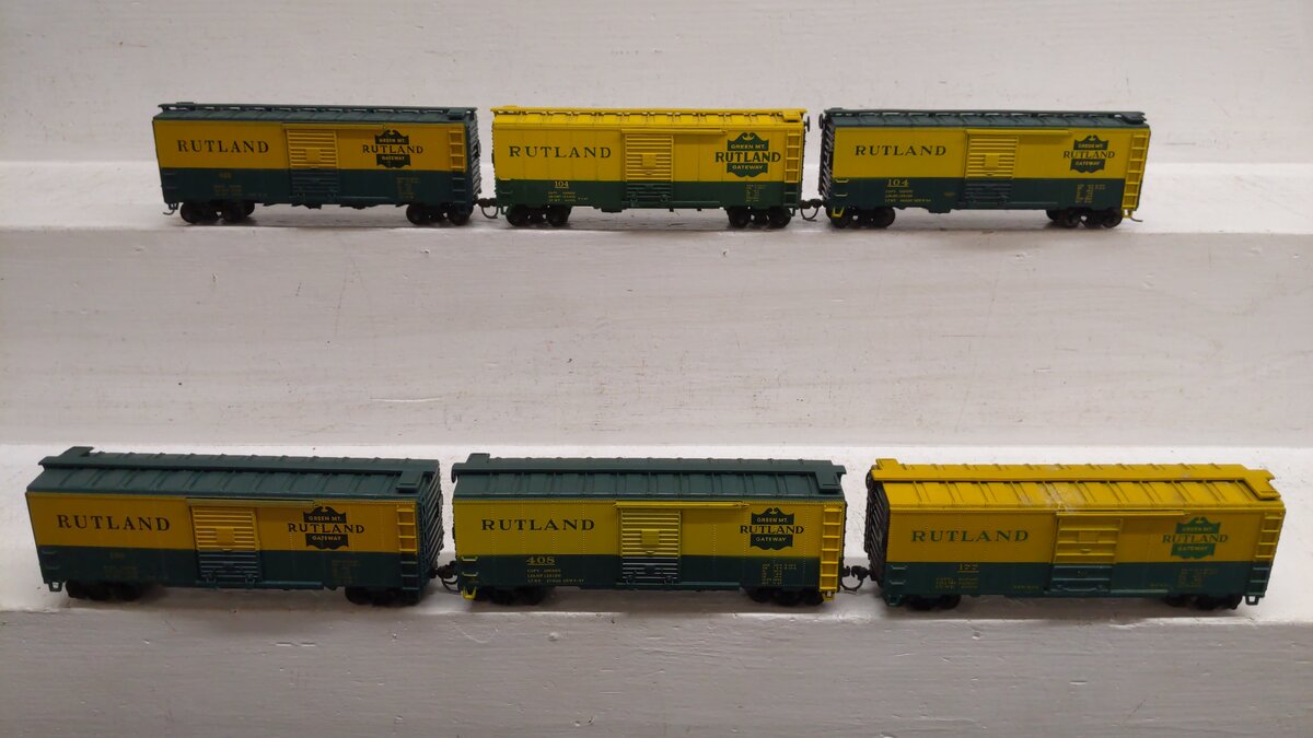 HO Scale CUSTOM Rutland Assorted Freight Cars: 408, 423, 100, 177, 104 [6]