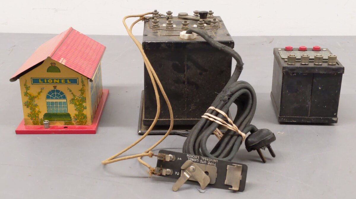 Lionel Vintage O Gauge Transformer, Whistle Station, & Whistle Controller [3] VG/Box