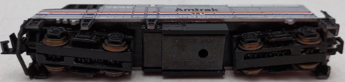 Life Like 7641 N Scale Amtrak F-40 Diesel Locomotive #381 EX
