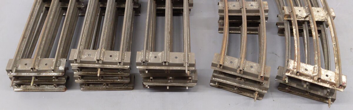 Lionel Vintage Standard Gauge Tubular Curved & Straight Track Sections [17]