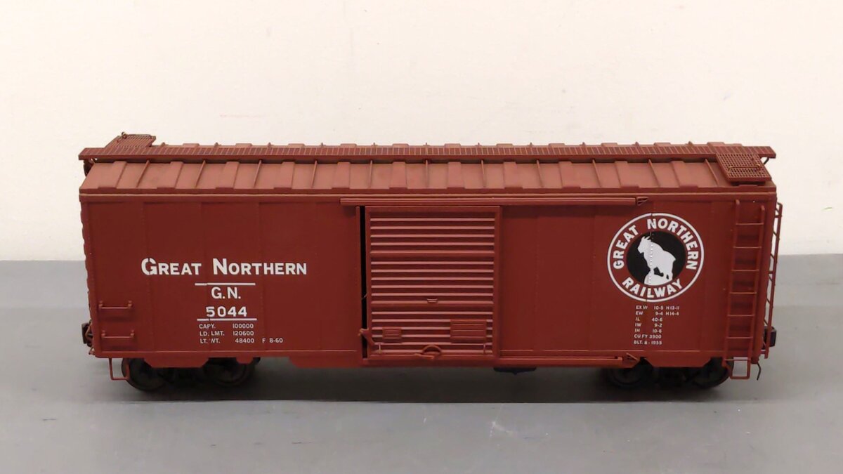 Canada B1071 G Scale Great Northern PS-1 Boxcar #5044 LN/Box