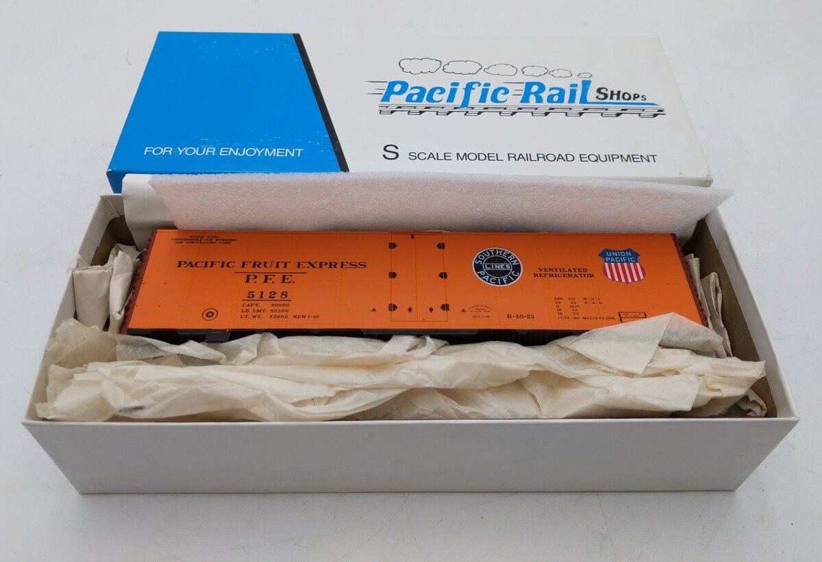 Pacific Rail 2330 S Gauge Steel Ice Refrigerator   Kit #5128 MT/Box