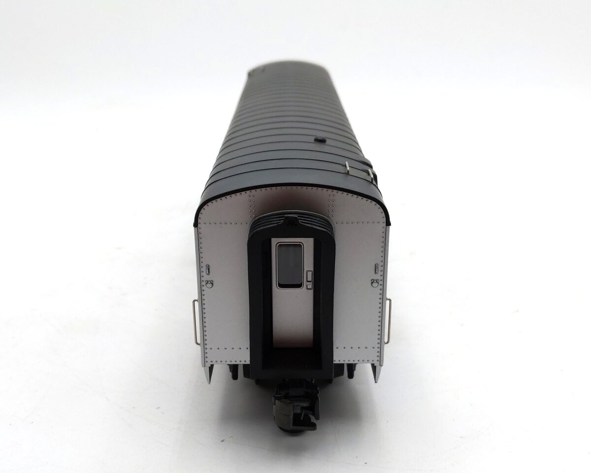 MTH 30-6715 O Gauge PRR 60' Streamlined Smooth Sided Coach Passenger Car #4000 LN