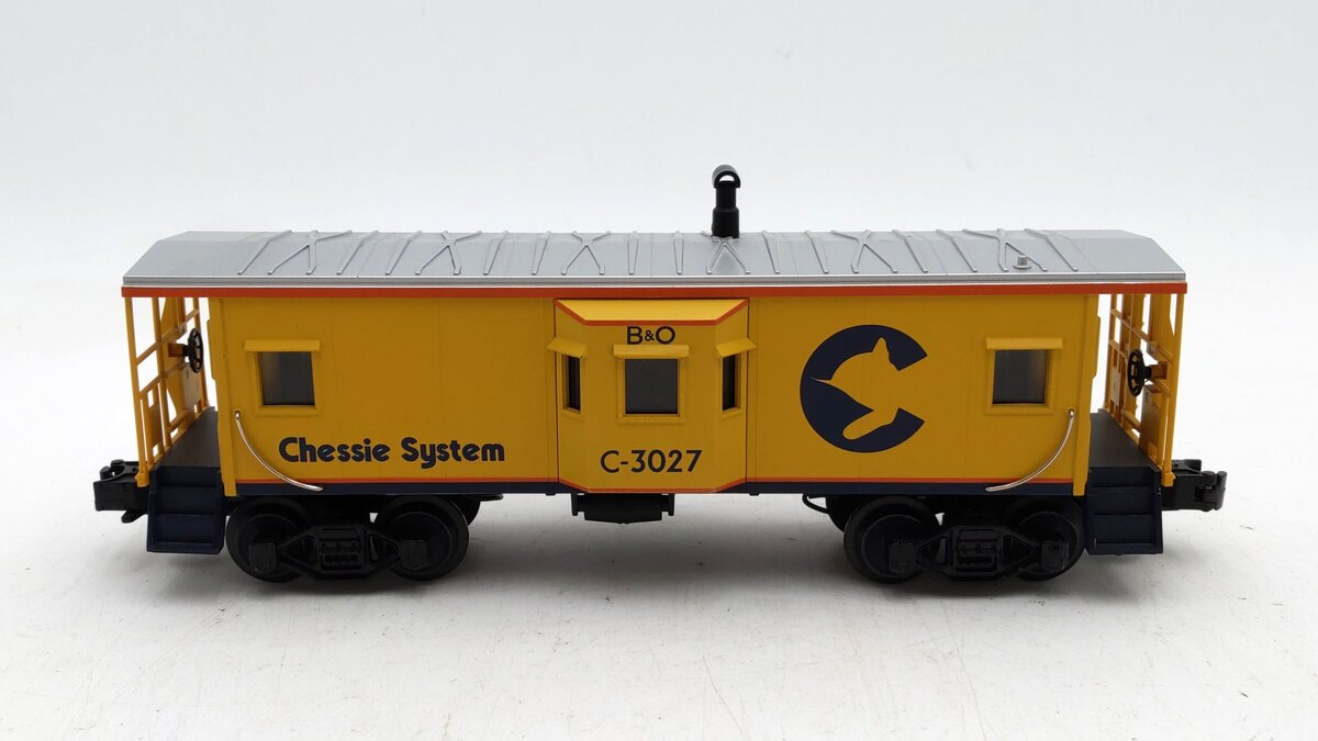 MTH 30-7713 O Gauge Chessie Bay Window Caboose #3027 LN