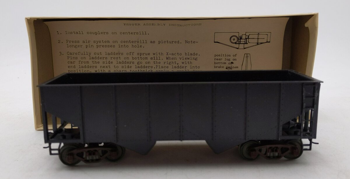 American Models S Scale 300 2 Bay Hopper LN/Box