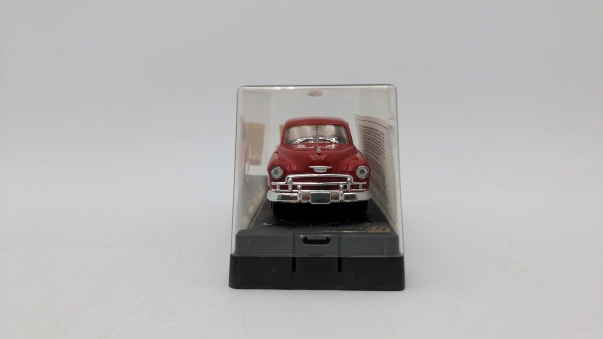Solido 4508 1:43 Scale L'Age D'Or Red 1950 Chevrolet Sedan W/Plastic Case EX/Box