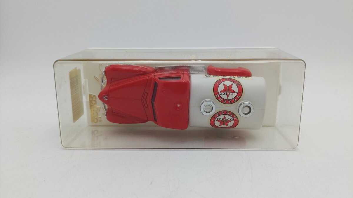 Solido 4426 1:43 Scale Age D'Or Red & White Texaco Dodge Citerne Tanker W/Case EX/Box