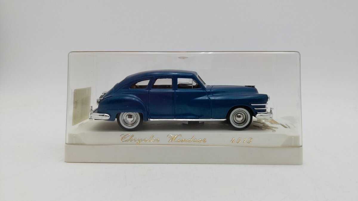 Solido 04513 1:43 Scale Age D'Or Blue Chrysler Windsor Diecast W/Plastic Case 6