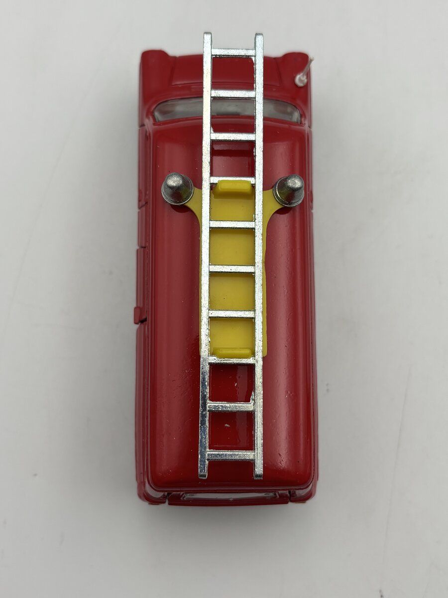 Dinky 271 1:43 Ford Transit Fire Appliance LN/Box