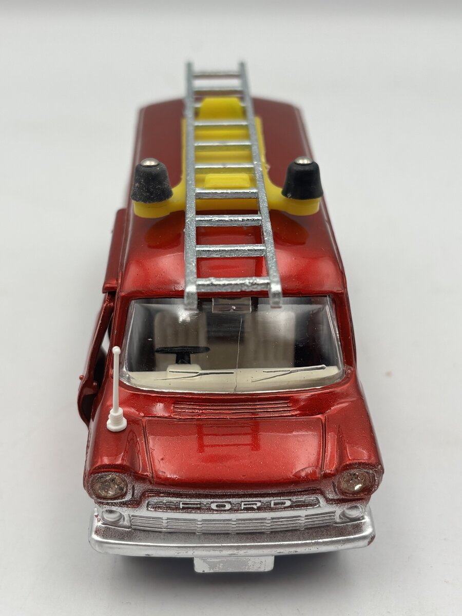 Dinky 286 1:43 Ford Transit Fire Appliance VG/Box