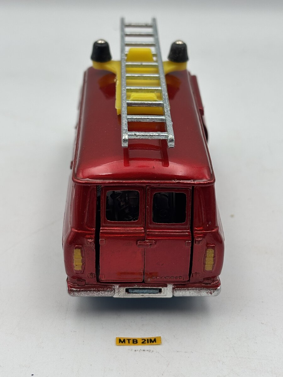 Dinky 286 1:43 Ford Transit Fire Appliance VG/Box
