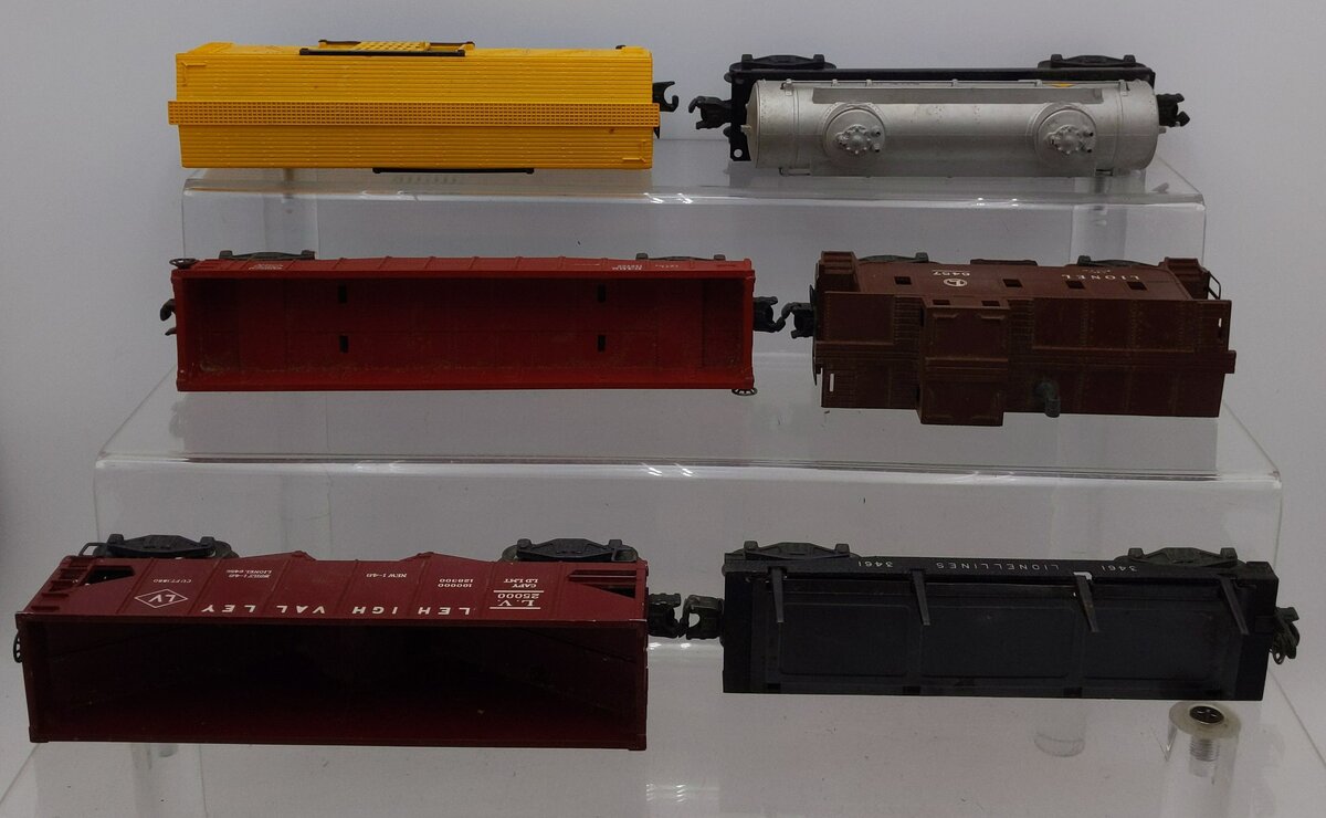 Lionel Assorted O Gauge Freight Cars #6462,3461,6457,25000,6465,6656 [6] VG