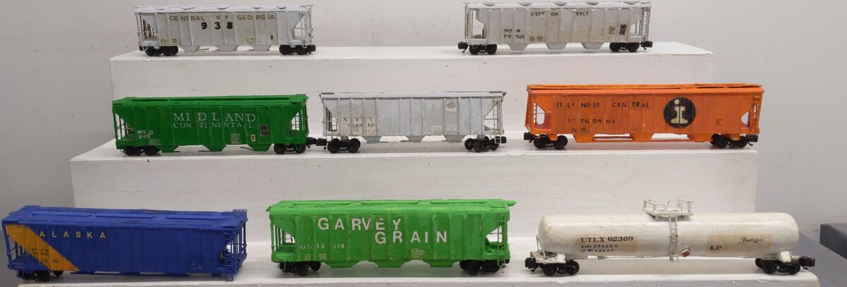Assorted S Scale Assorted Freight Cars  Painted [8]