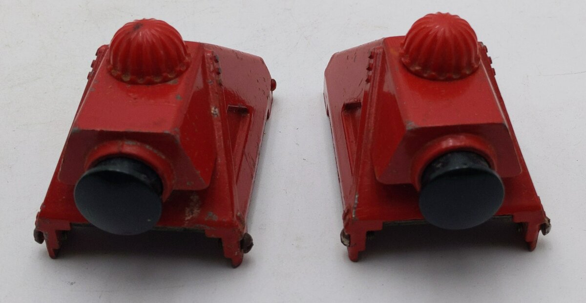 Lionel O Gauge Assorted Accessories and switch # 260,252,394,022 [4] VG