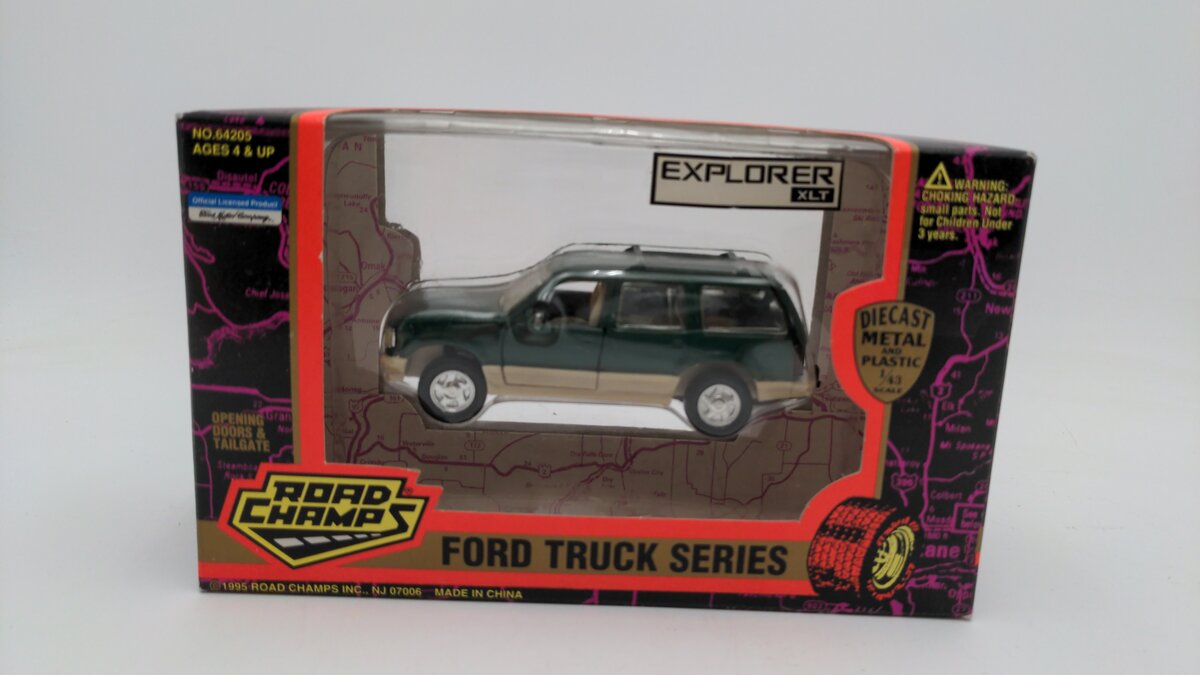 Road Champs 64205 1:43 Scale Ford Truck Series Green/Beige Ford Explorer XLT EX/Box