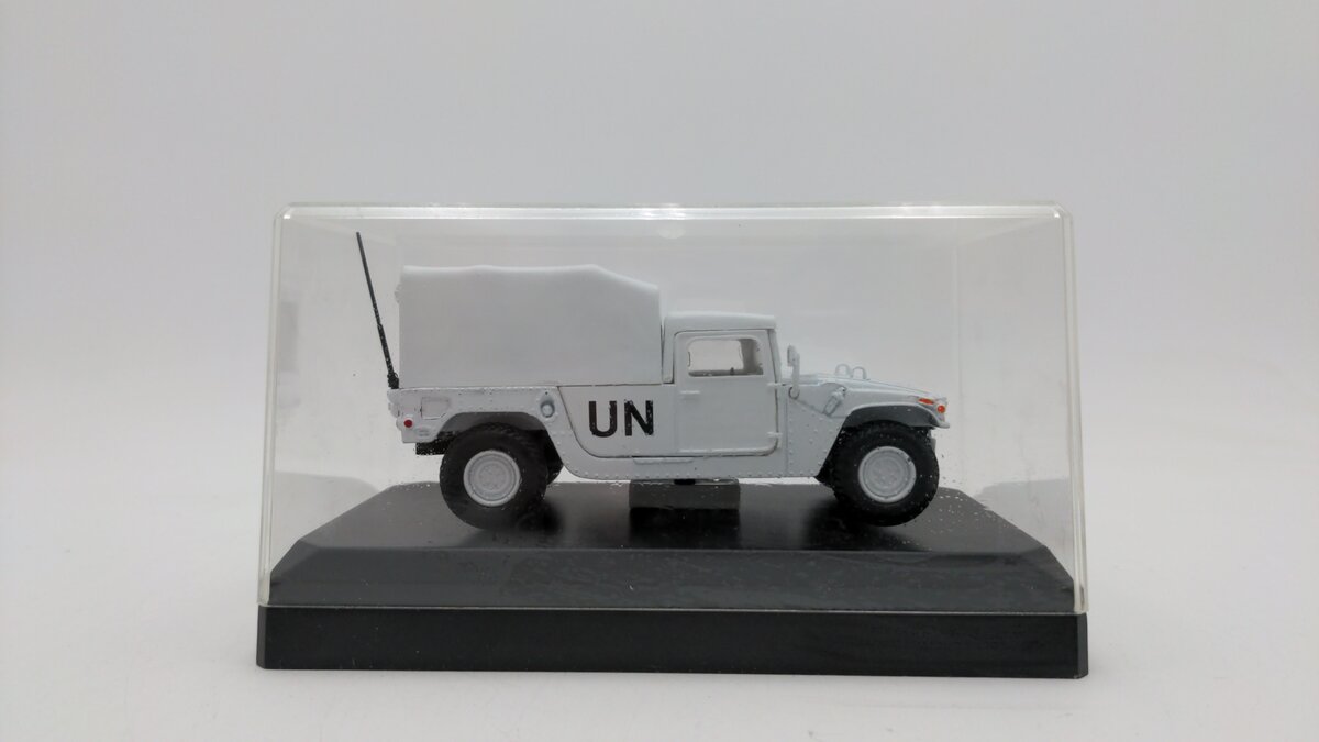 Victoria R004 1:43 Scale Military Models Hummer United Nations Diecast W/Display EX/Box
