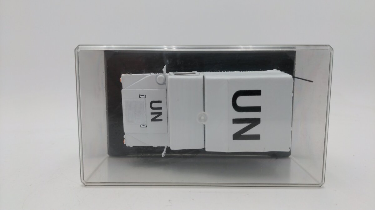 Victoria R004 1:43 Scale Military Models Hummer United Nations Diecast W/Display EX/Box