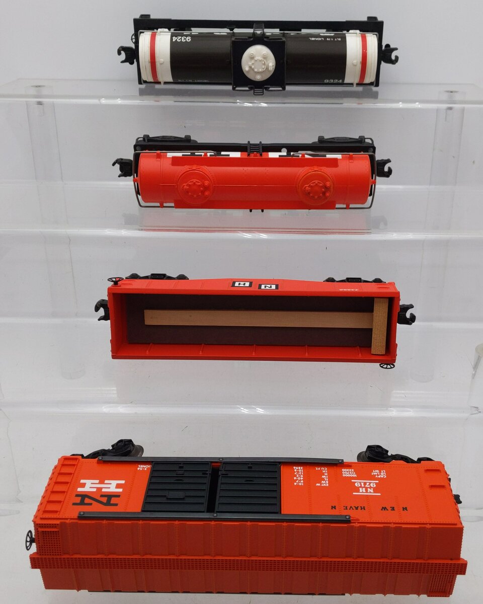Lionel O Gauge Assorted Freight Cars #73868, 278, 9719, 9324 [4] EX