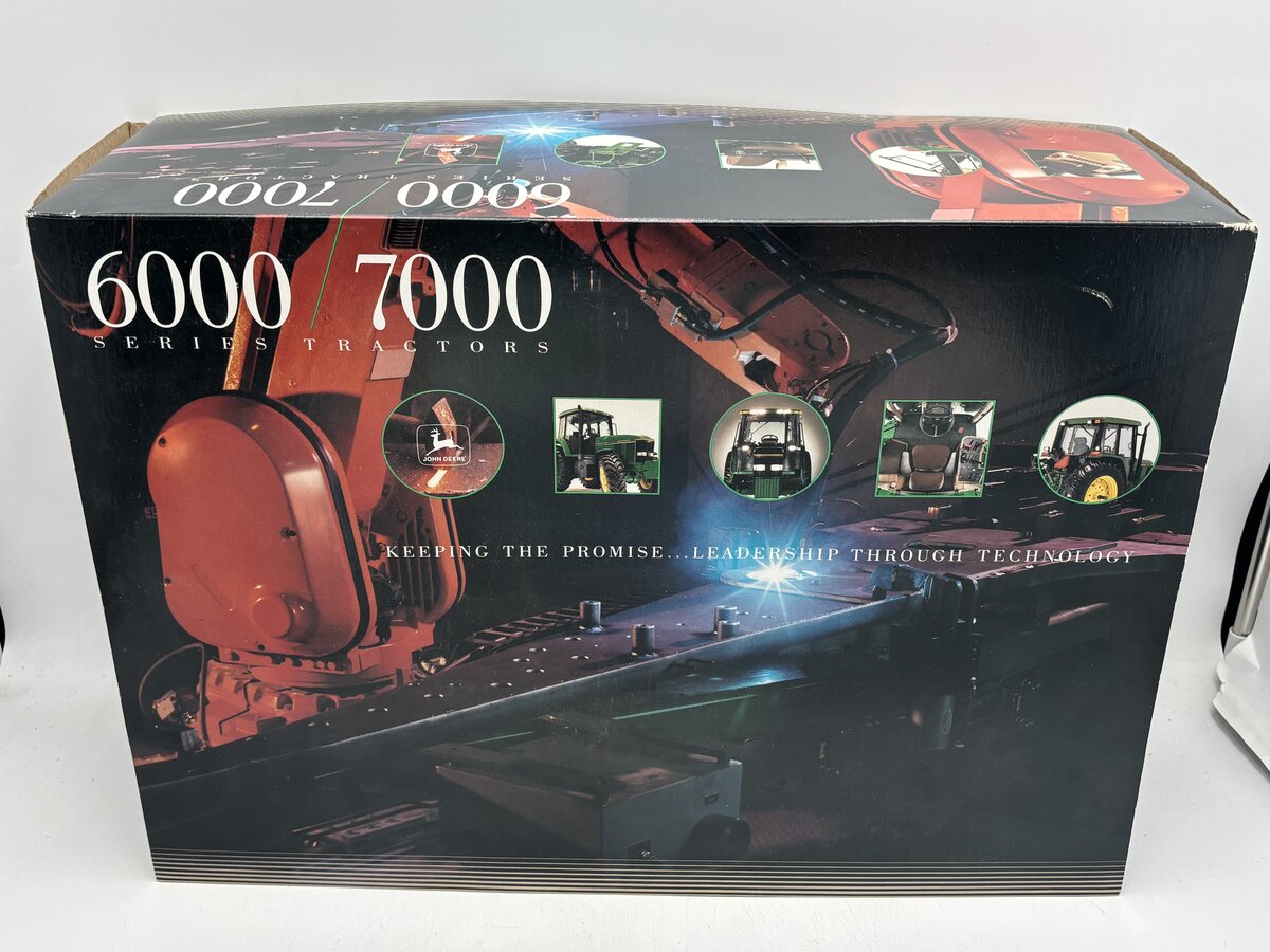Ertl 1:16 John Deere 6000/7000 Series Tractor Kit NIB