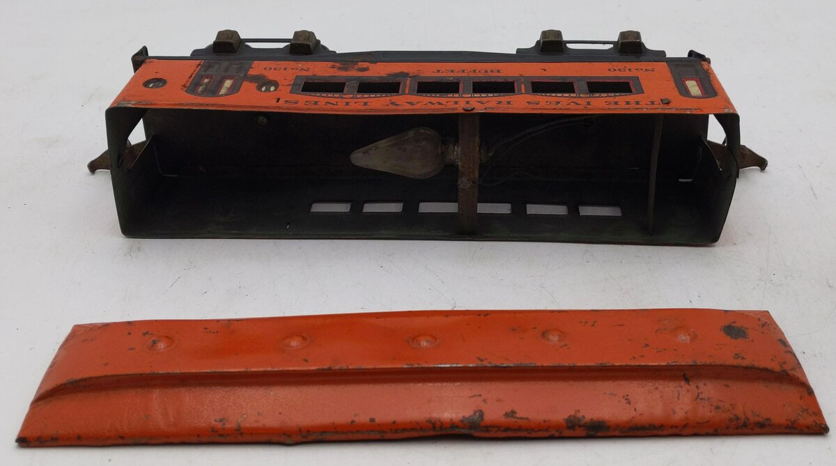 Ives 130 Vintage O Gauge Passenger Buffet Car