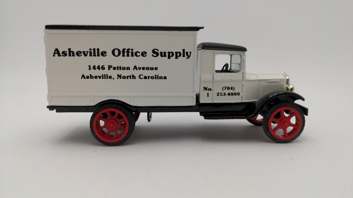 Ertl 9118 1:34 Scale Diecast Asheville Office Supply '31 Hawkeye Box Truck Bank EX/Box