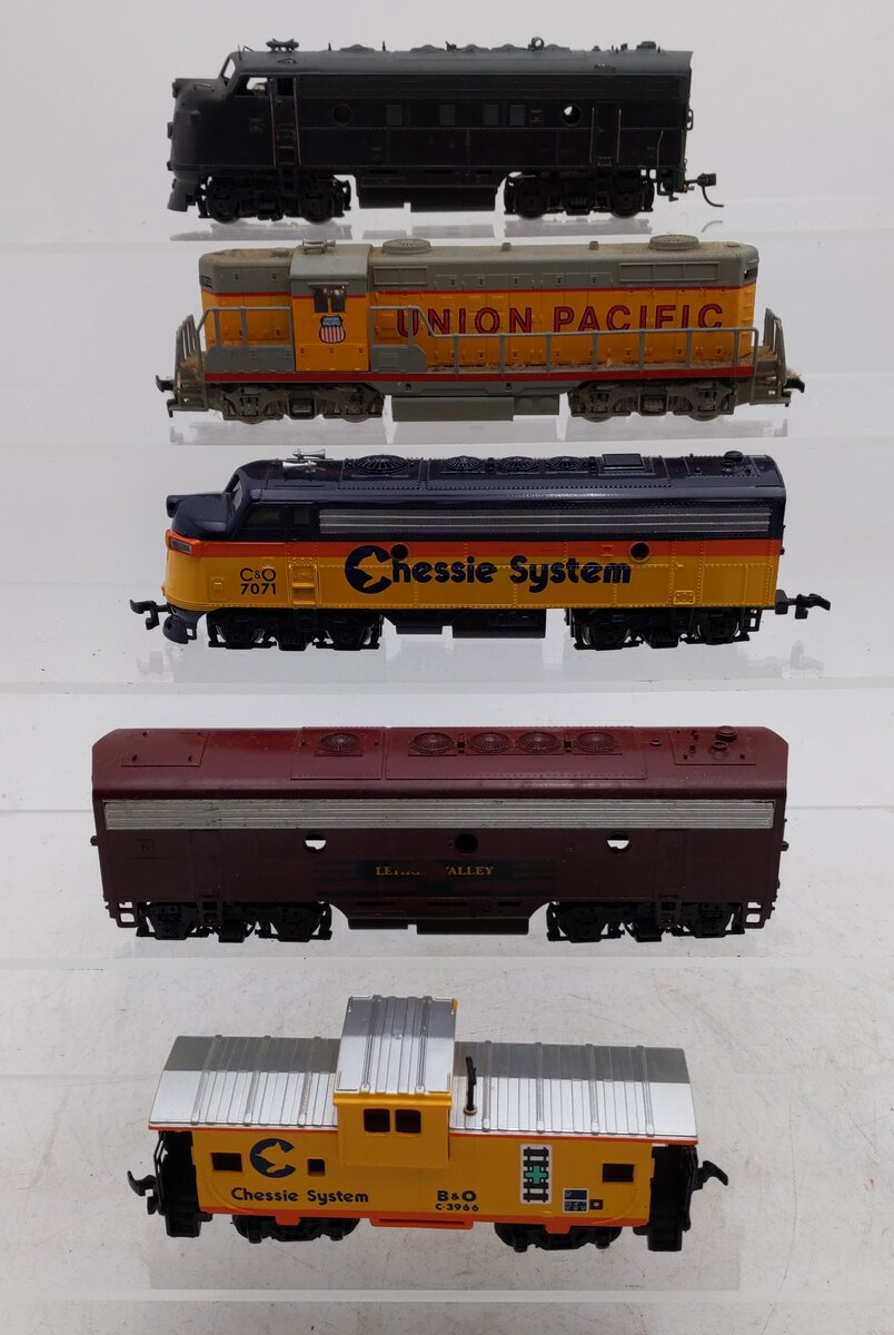 Bachmann & Other HO Locomotives and Freight Cars [5] EX